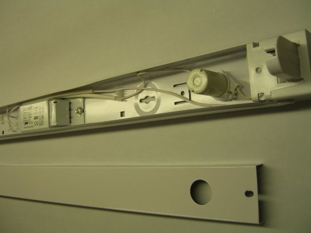 Конструкция люминесцентного светильника с дросселем и стартером