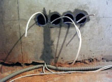 Монтаж электропроводки в заливных бетонных полах