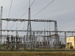Как передается электроэнергия от электростанций к потребителям