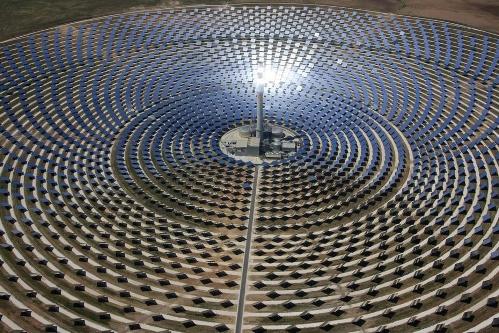 зеркала солнечной электростанции