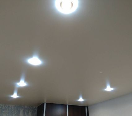Проводка освещения на подвесном потолке