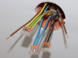 Как узнать какую мощность выдерживает кабель или провод 